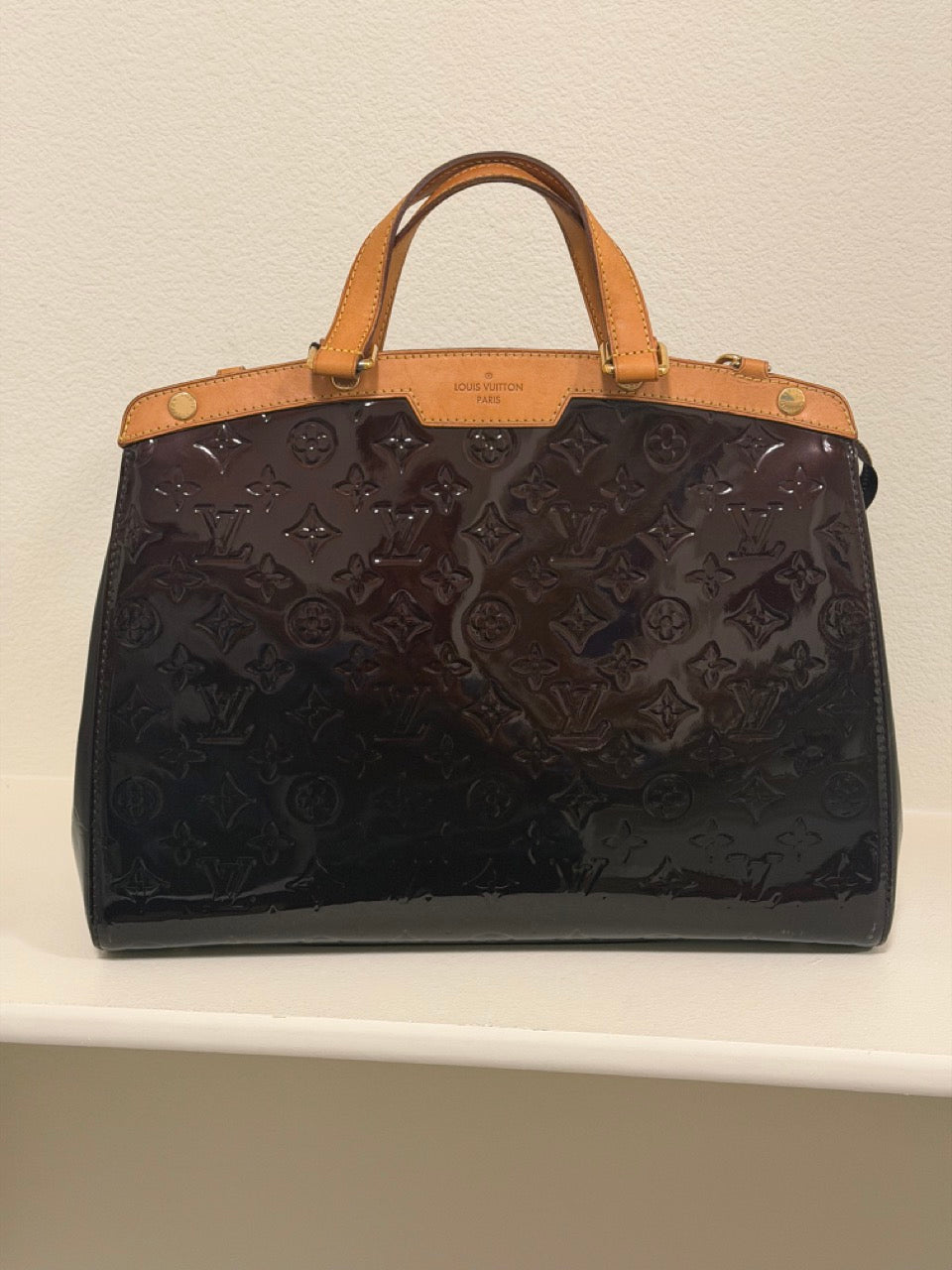 Louis Vuitton Brea MM, Monogram Vernis in Amarante