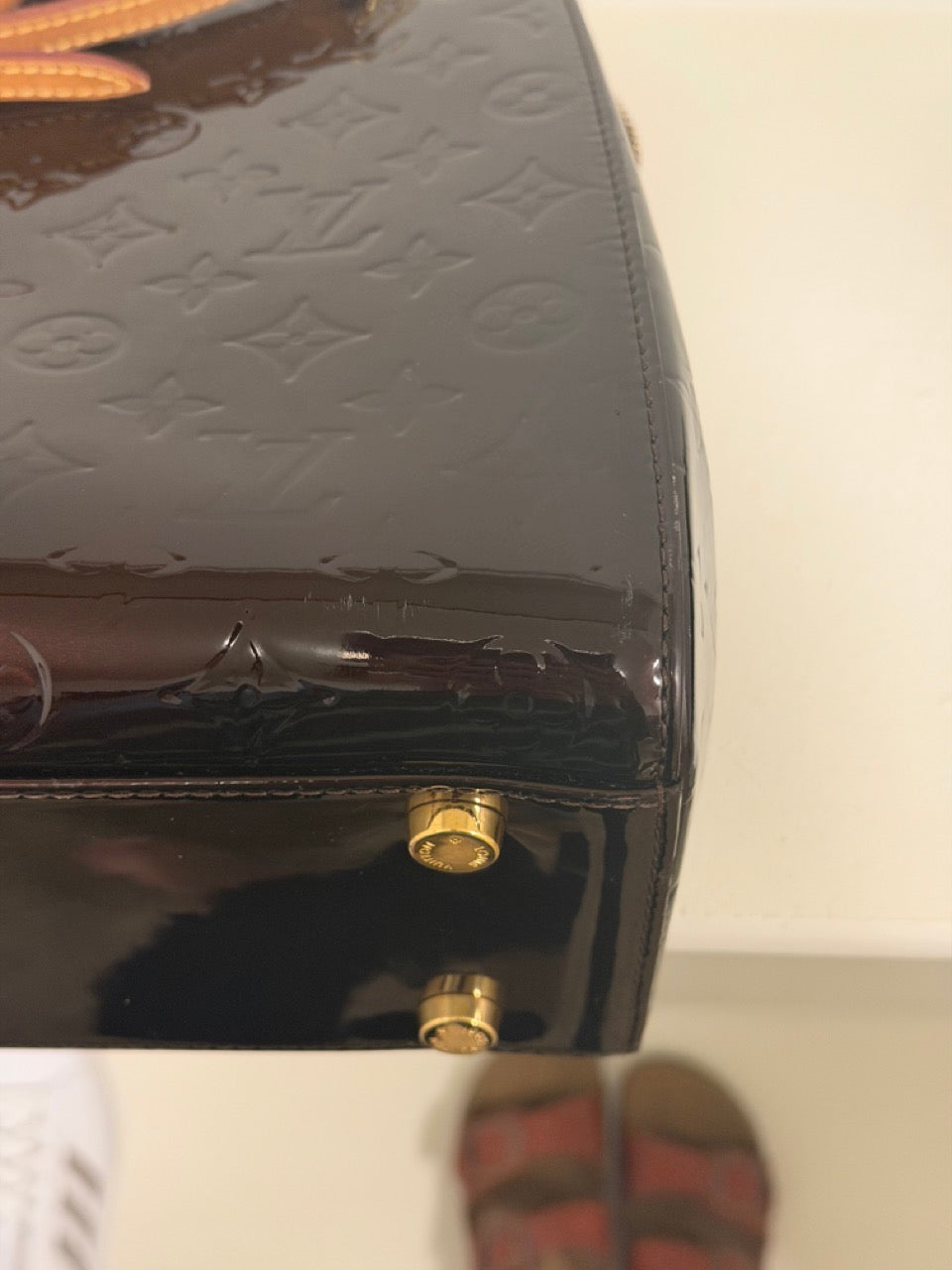 Louis Vuitton Brea MM, Monogram Vernis in Amarante