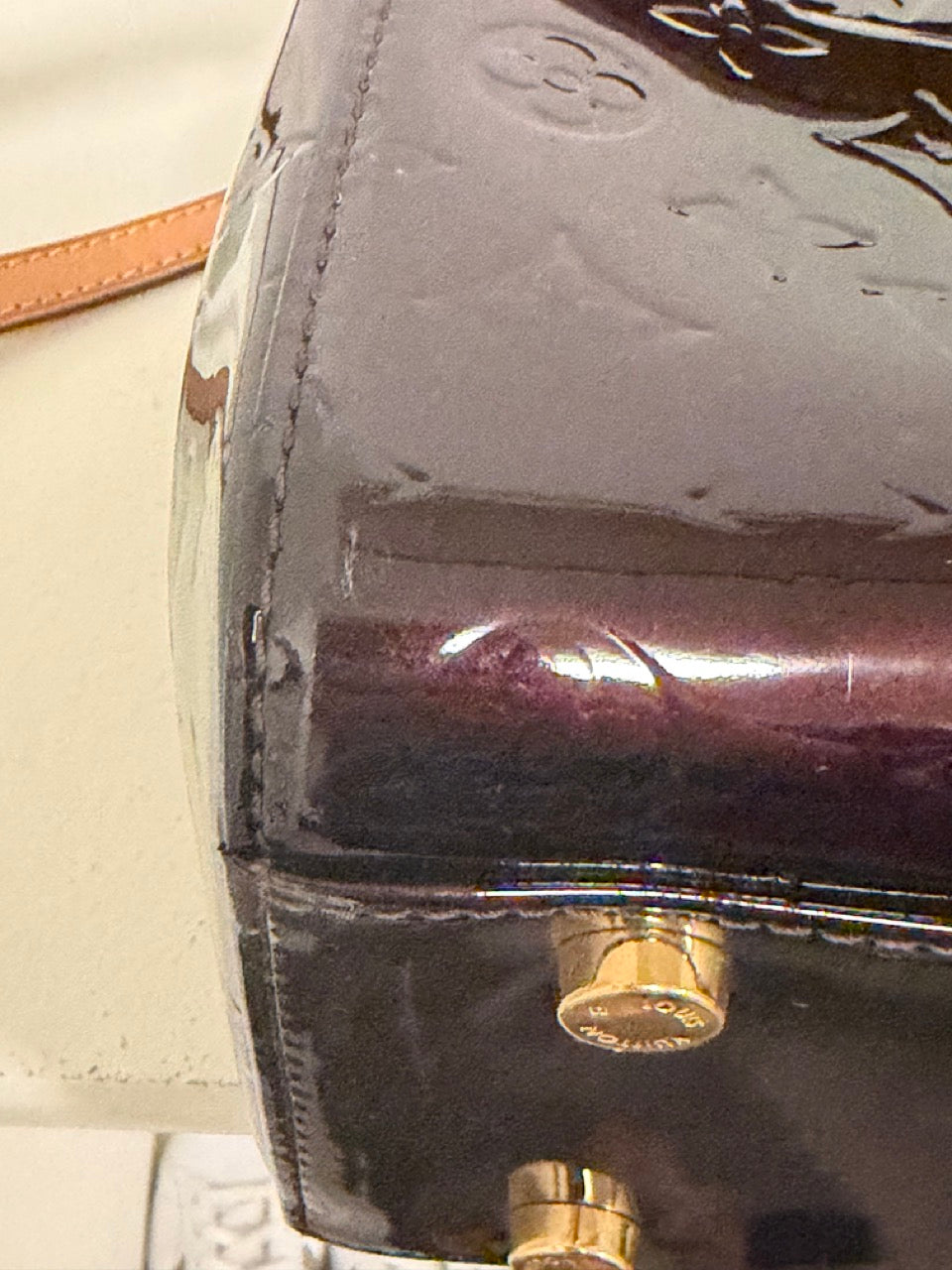 Louis Vuitton Brea MM, Monogram Vernis in Amarante