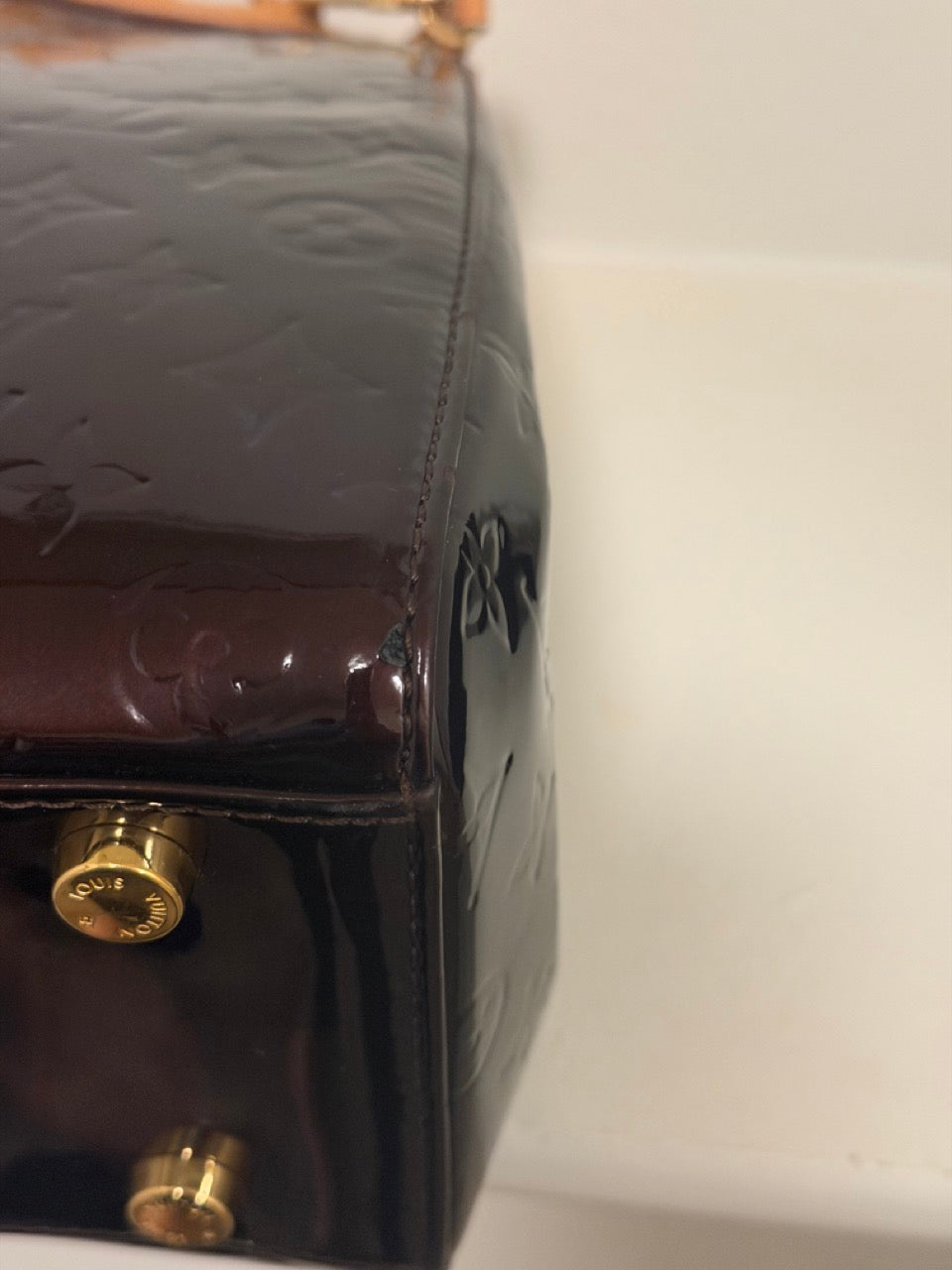 Louis Vuitton Brea MM, Monogram Vernis in Amarante