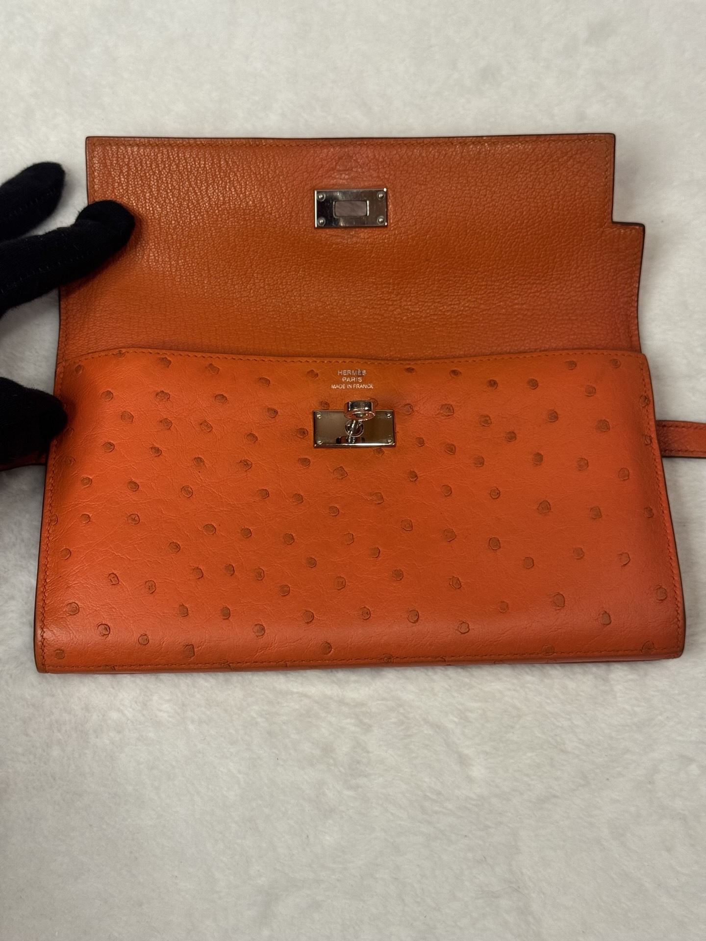 Hermès Kelly Classic Wallet — Ostrich, Tangerine, Palladium