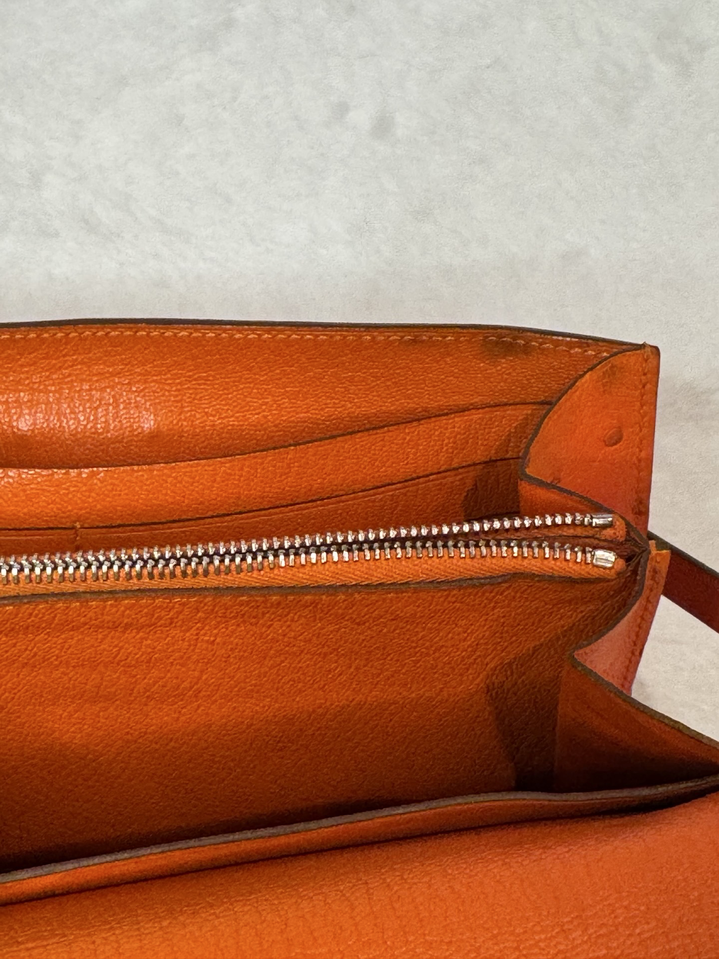 Hermès Kelly Classic Wallet — Ostrich, Tangerine, Palladium