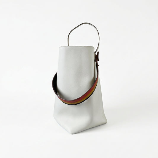 Hermès Licol 19 Bucket Bag, Craie Evercolor with Tricolor Strap